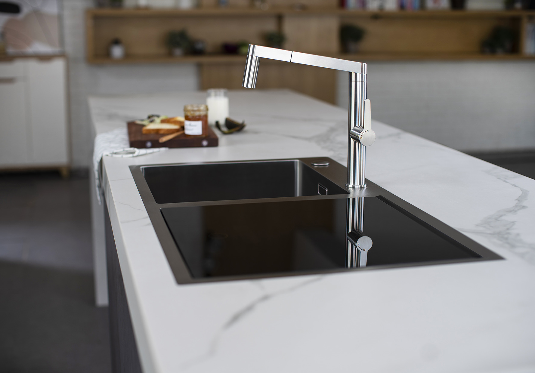 Moderní stojánková kuchyňská baterie Blanco Vita